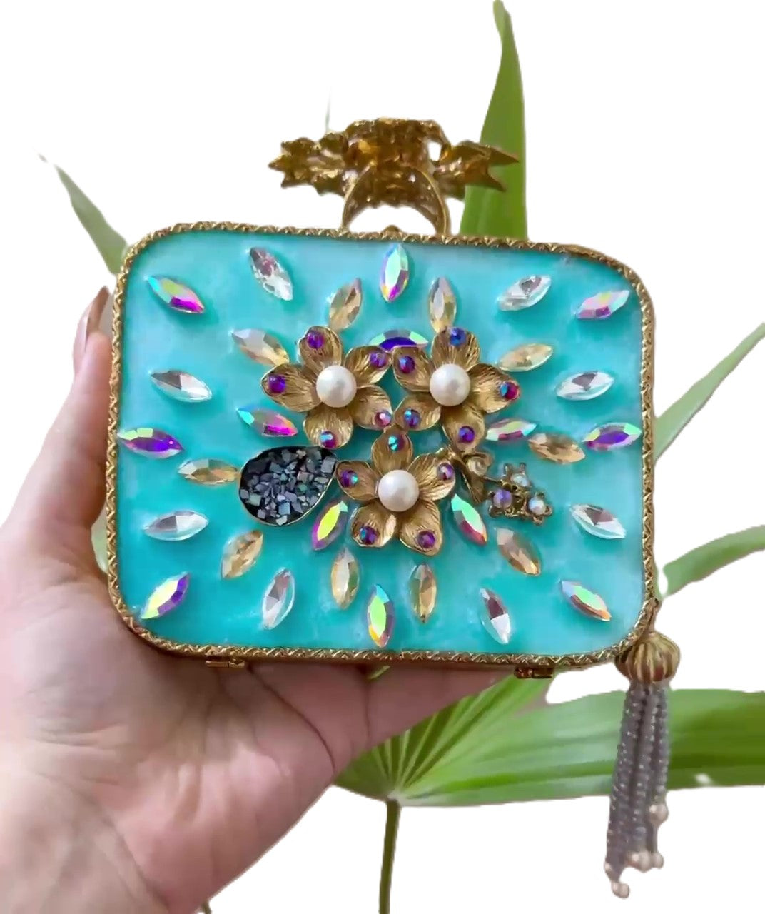 Turkish Style Luxury Handcrafted Clutch – Floral Embellished Square Bag with Beaded Tassel