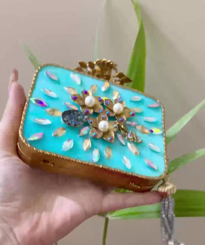 Turkish Style Luxury Handcrafted Clutch – Floral Embellished Square Bag with Beaded Tassel