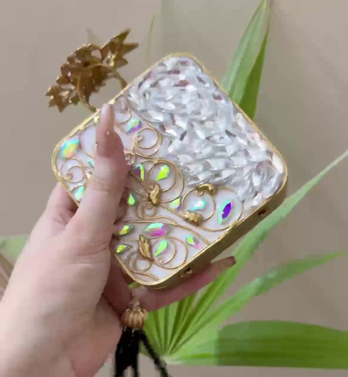 Turkish handmade crystal clutch bag with gold floral design, beaded tassel, and gift-ready packaging. Luxury women’s evening purse perfect for weddings, parties, and special occasions.