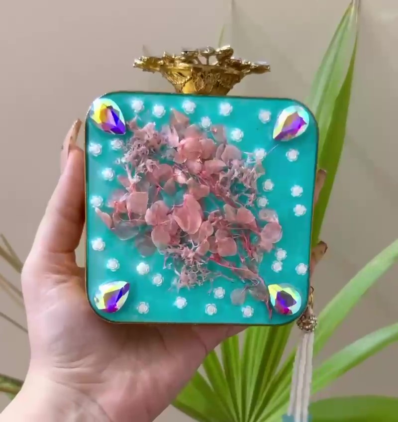 Turkish Handmade Crystal Clutch Bag for Women – Elegant Evening Purse with Tassel, Gift-Ready Luxury Bag for Weddings &amp; Parties