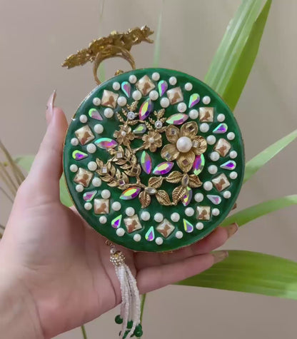 Turkish handmade crystal clutch bag with gold floral design, beaded tassel, and gift-ready packaging. Luxury women’s evening purse perfect for weddings, parties, and special occasions.