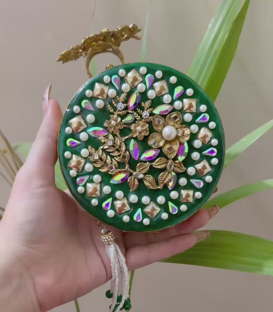 Turkish handmade crystal clutch bag with gold floral design, beaded tassel, and gift-ready packaging. Luxury women’s evening purse perfect for weddings, parties, and special occasions.