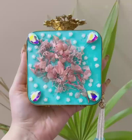 Turkish Handmade Crystal Clutch Bag for Women – Elegant Evening Purse with Tassel, Gift-Ready Luxury Bag for Weddings & Parties